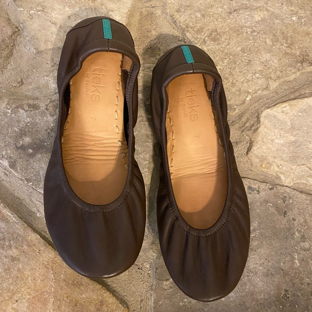 Tieks Brown Leather Ballet Flats with Teal Accent